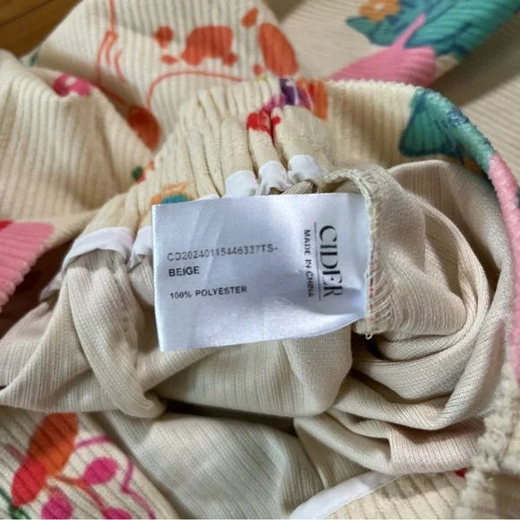 Cider Cream Wide-Leg Pants with Multicolor Fun Pet and Fruit Print - Picture 13 of 15